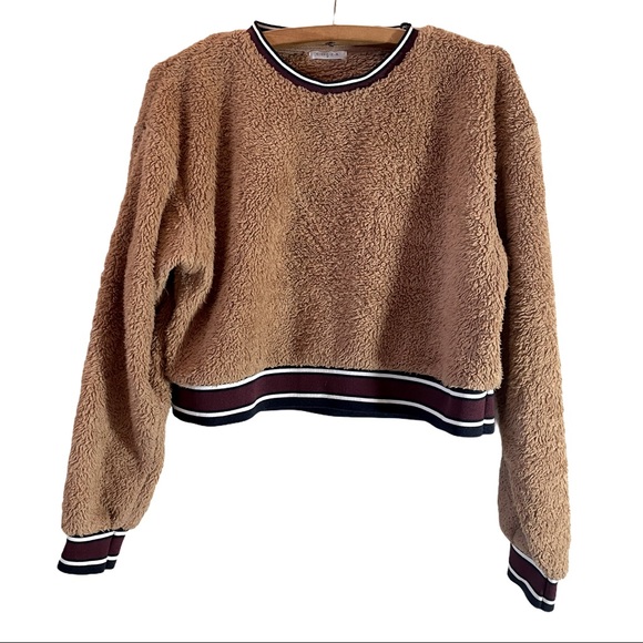 Tops - Teddy crop sweater large brown